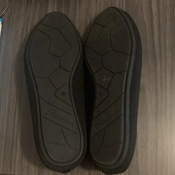 Skechers Black Flats Comfortable Loafers - Picture 2 of 3